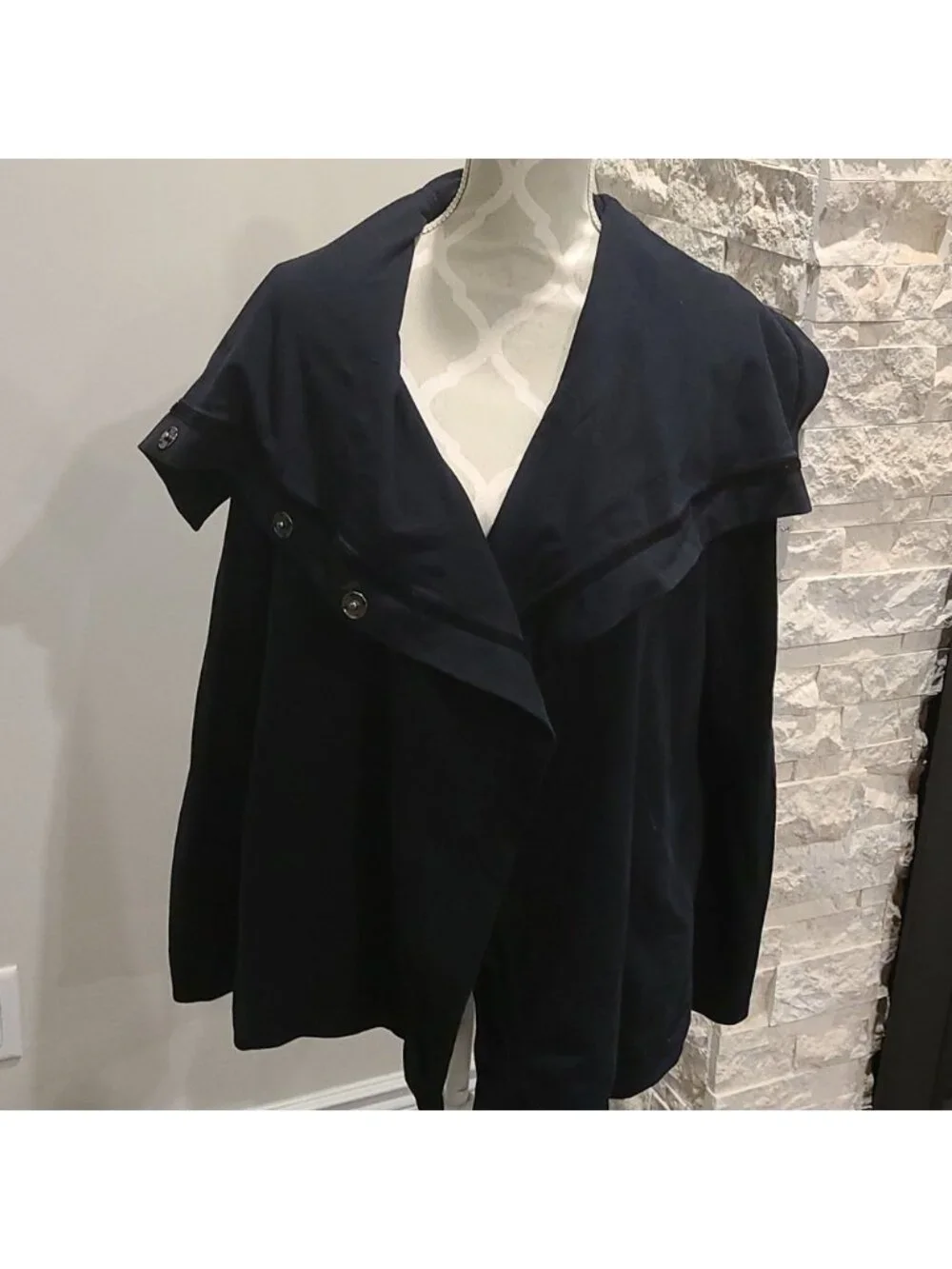 Lululemon Savasana Wrap Jacket Black